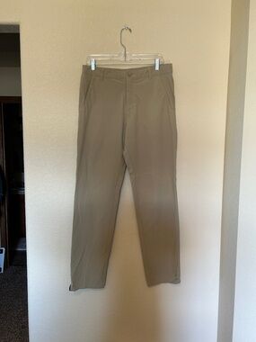 Oakley Men’s Khaki Performance Pants 32 Regular Fit Golf Casual Lightweight